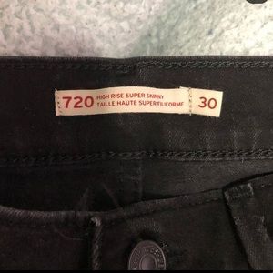 Levi’s high rise skinny jeans